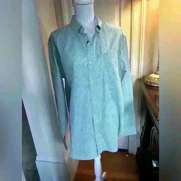 IZOD mens button down green shirt. Size Large. Green NWT. Brand New. Classic - Picture 4 of 6